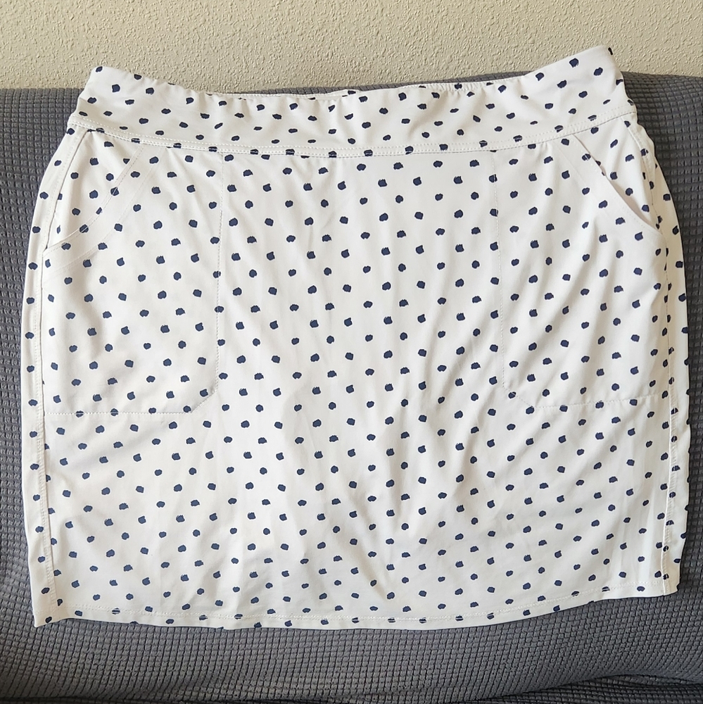 Belyn Key white with black polka dots skorts